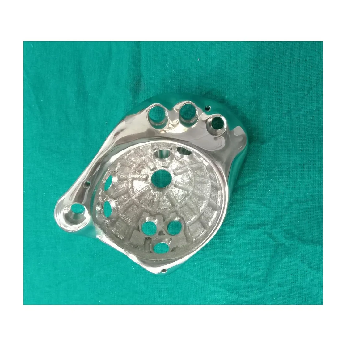 Custom FTL acetabular cup for revision hip replacement